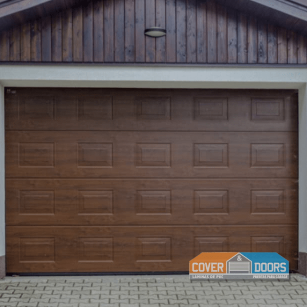 Puerta insulada madera